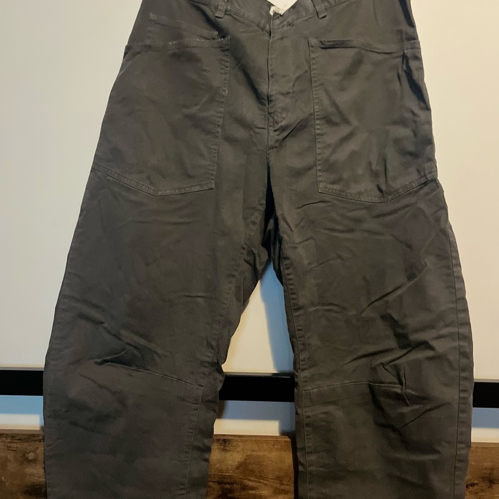 Nili Lotan casual relaxed Shon pant. The color is a dark grey